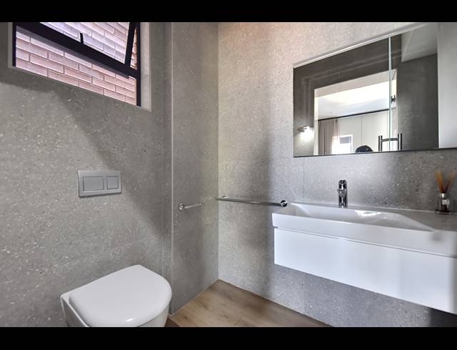 2 BEDROOM APARTMENT TO LET IN NIEUW MUCKLENEUK